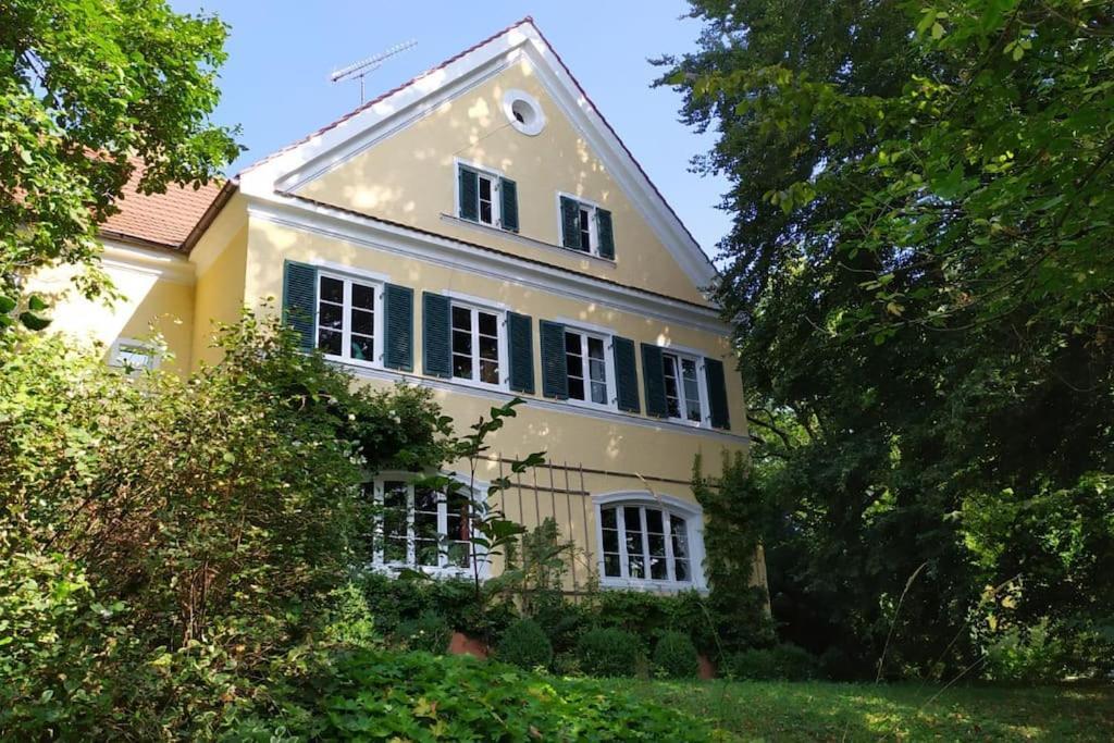 Ferienwohnung In Der Villa Sana Mit Grossem Garten Rofingen ภายนอก รูปภาพ