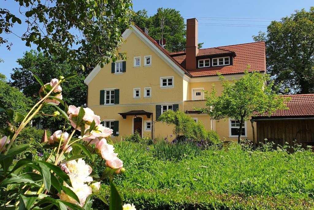 Ferienwohnung In Der Villa Sana Mit Grossem Garten Rofingen ภายนอก รูปภาพ
